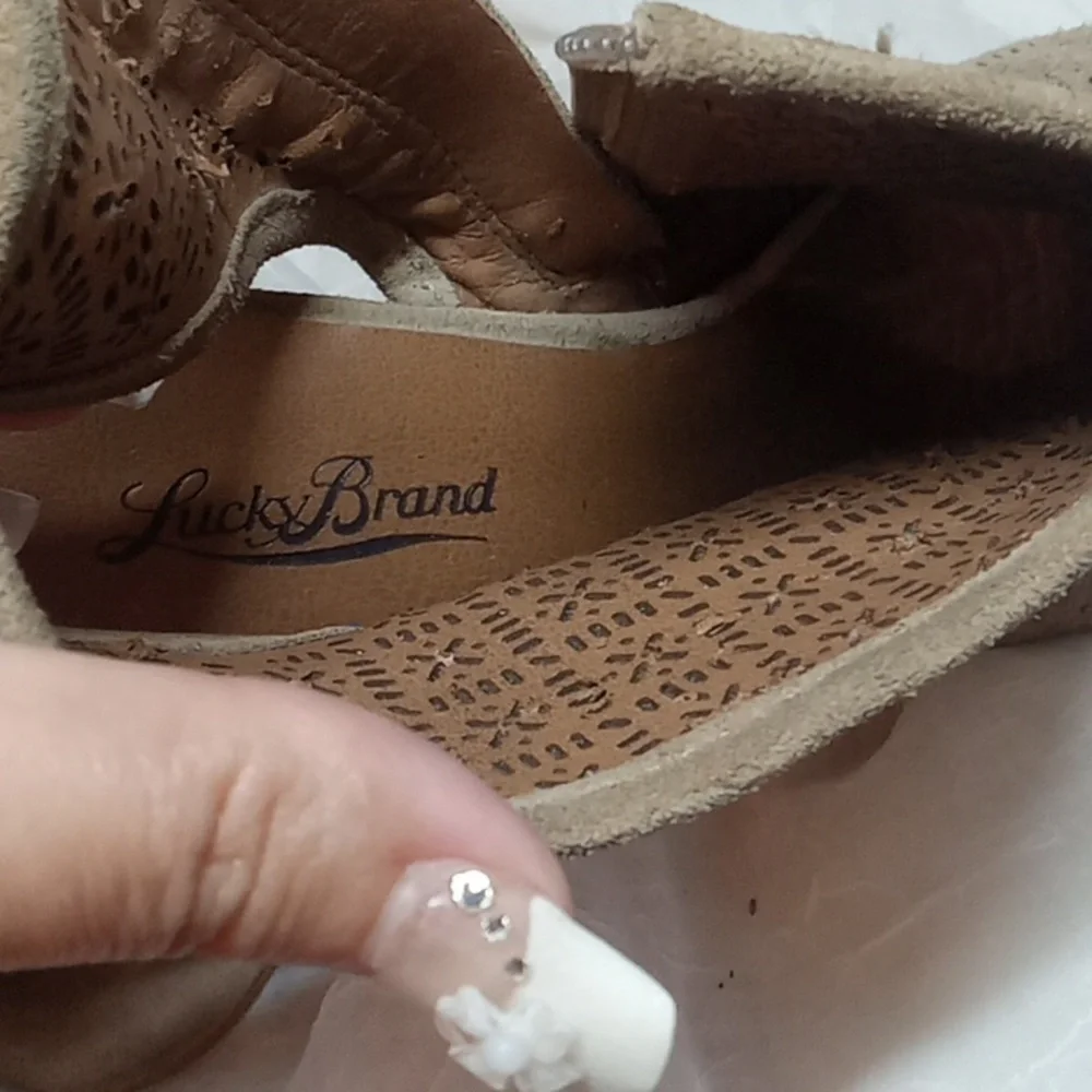 Lucky brand wedges size 8